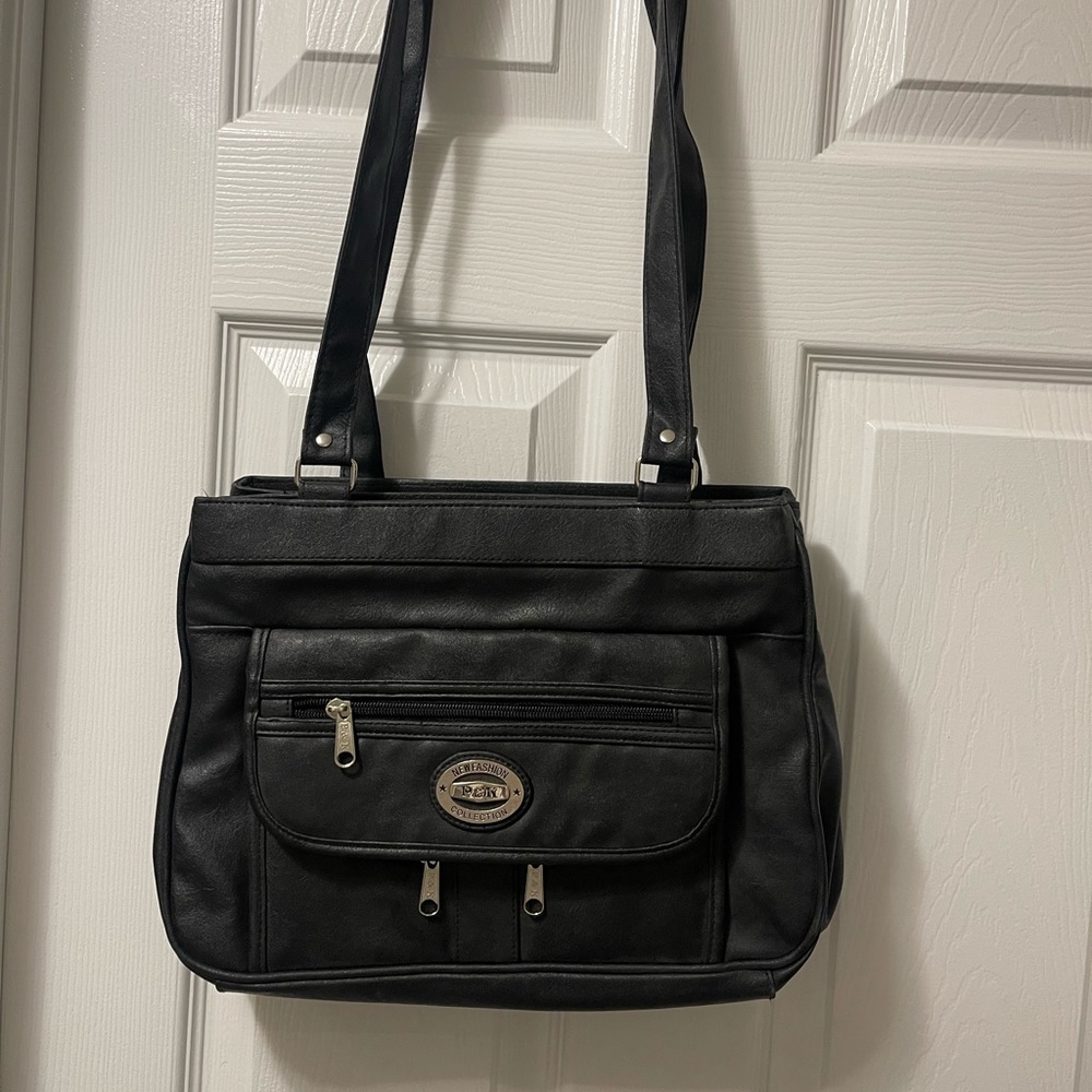 Handbags - Picture 3 of 5